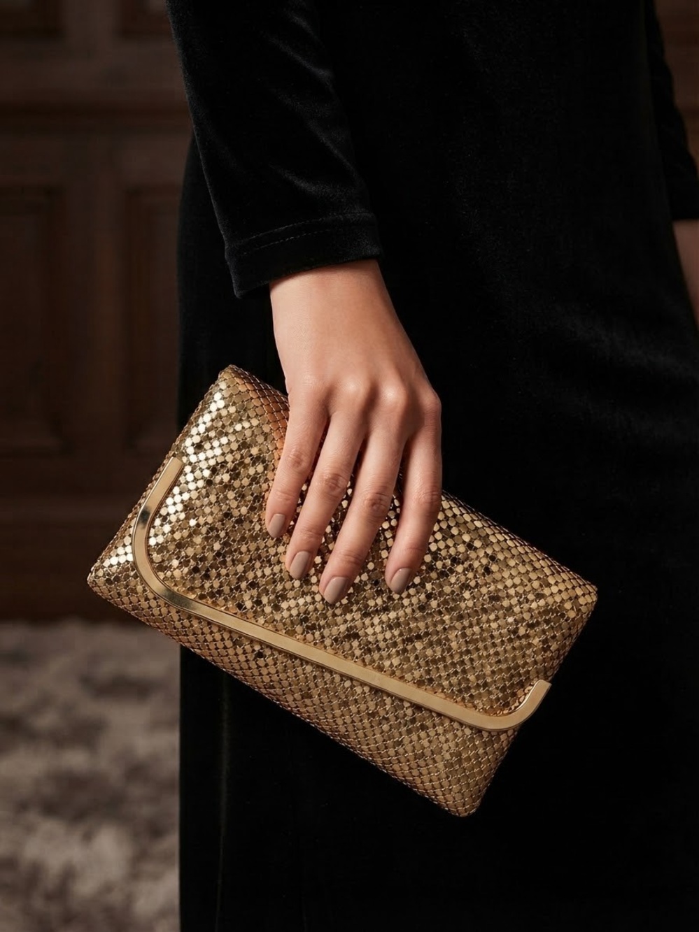 VINTAGE 80s La Regale Gold Mesh Convertible Clutch Crossbody Purse Evening Wear